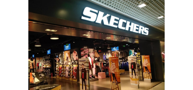 來自美國的運動品牌在中國的年收入為184億，超過了李寧等本土品牌。